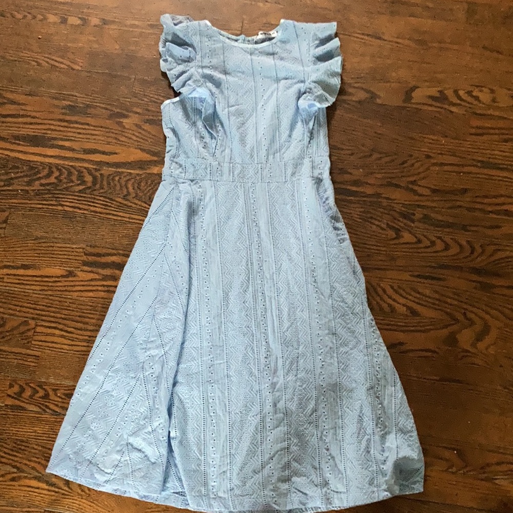 Medium baby blue eyelet dress
